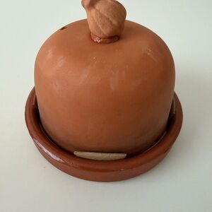 mark. Terracotta Dish